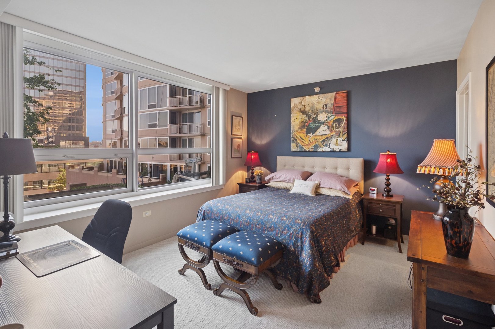 807 Davis Street, Unit 810 Evanston, IL 60201 - Photo 9 of 20