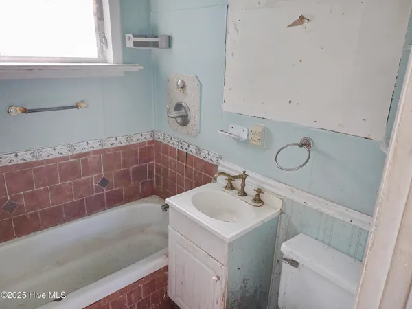 $38,000 | 214 James Arthur Avenue, New Bern, NC 28560