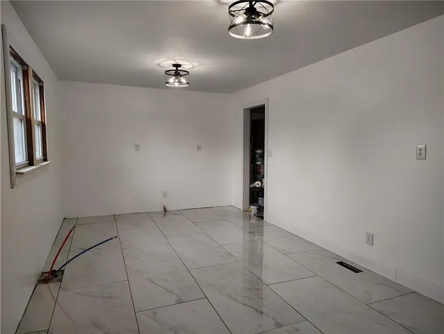 $130,000 | 114-116 West Pine Street, Waverly, MO 64096