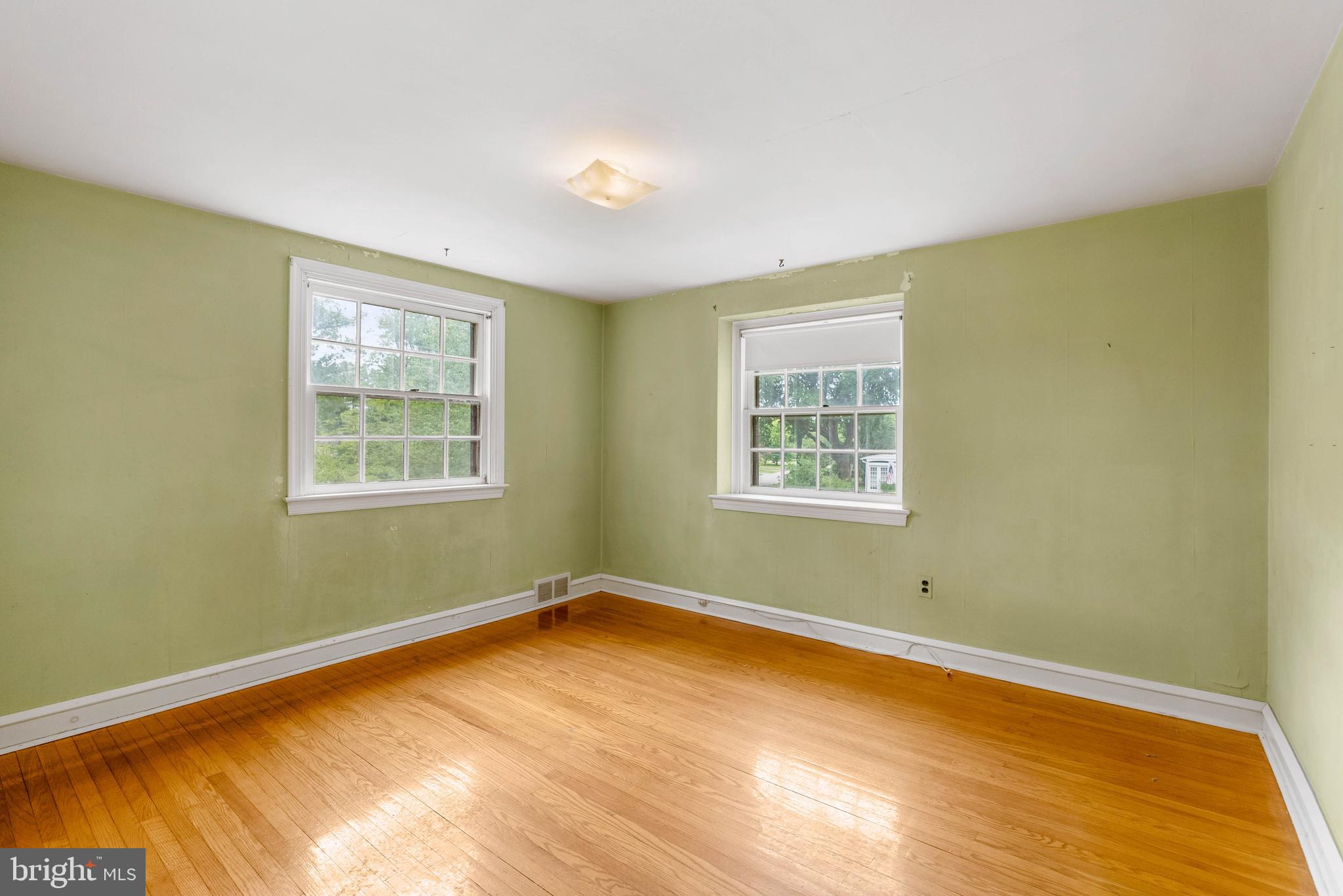 402 Hawthorne Road Wallingford, PA 19086 - Photo 17 of 23