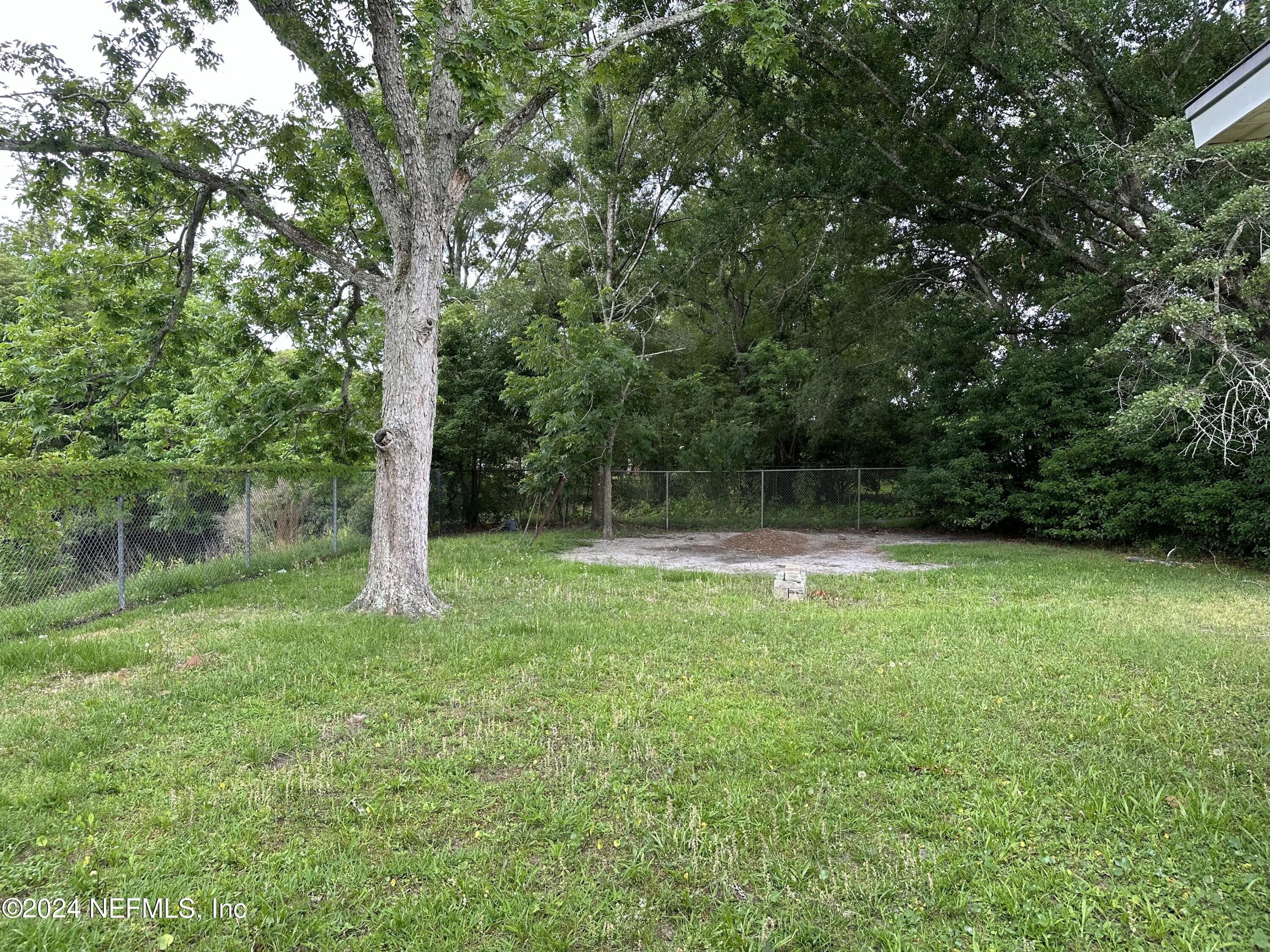 2724 Begonia Road Jacksonville, FL 32209 - Photo 12 of 14 IMG_6154