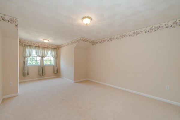 8 Raymond Court, Unit 8 Georgetown, MA 01833 - Photo 21 of 30 Gallery Image 21