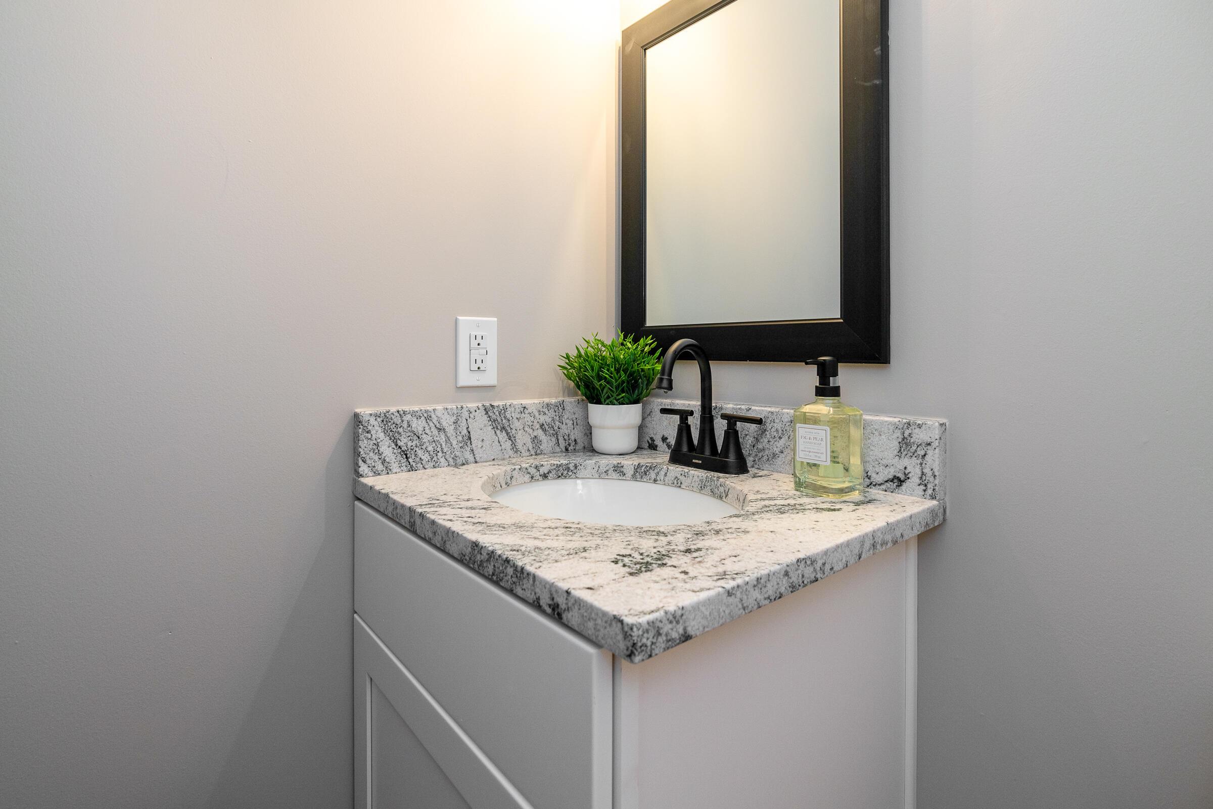 3229 Kenyon Road Columbus, OH 43221 - Photo 24 of 51 3229 Kenyon Rd-33