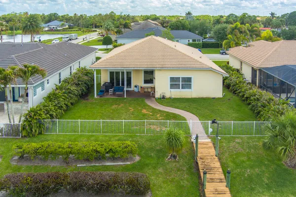 $1,275,000 | 479 Southwest Lost River Road, Stuart, FL 34997