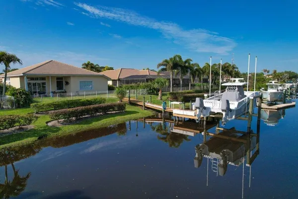 $1,275,000 | 479 Southwest Lost River Road, Stuart, FL 34997