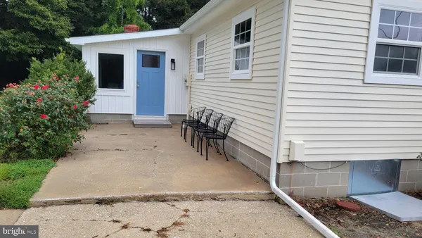 $2,350 | 410 Spruce Street, Milton, DE 19968