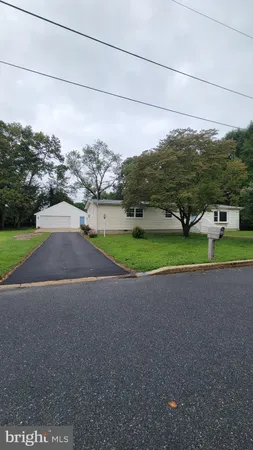 $2,350 | 410 Spruce Street, Milton, DE 19968