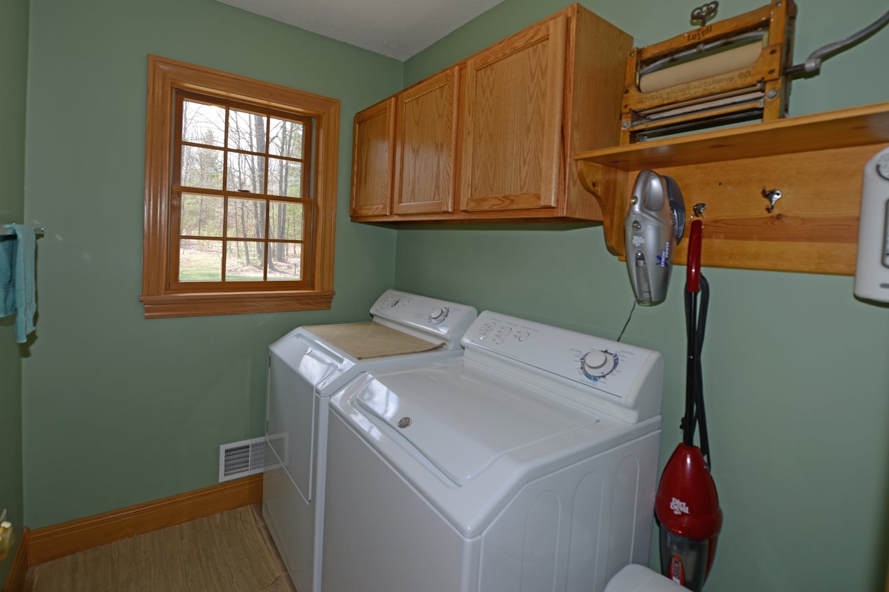 185 Fisher Road Traverse City, MI 49685 - Photo 35 of 43 1799446-35.JPG