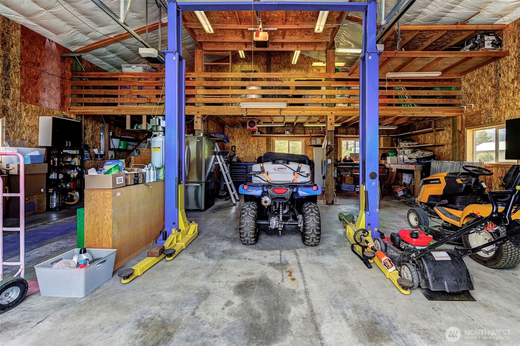 749 Wheeler Hill Road Wenatchee, WA 98801 - Photo 8 of 40