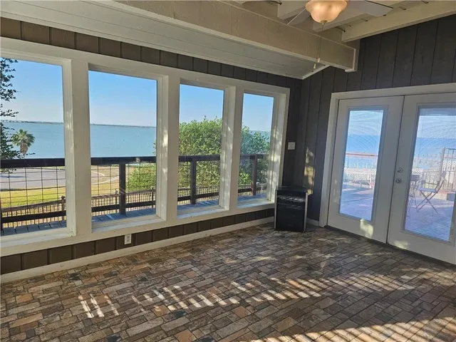 $2,800 | 928 Waterview Street, Portland, TX 78374