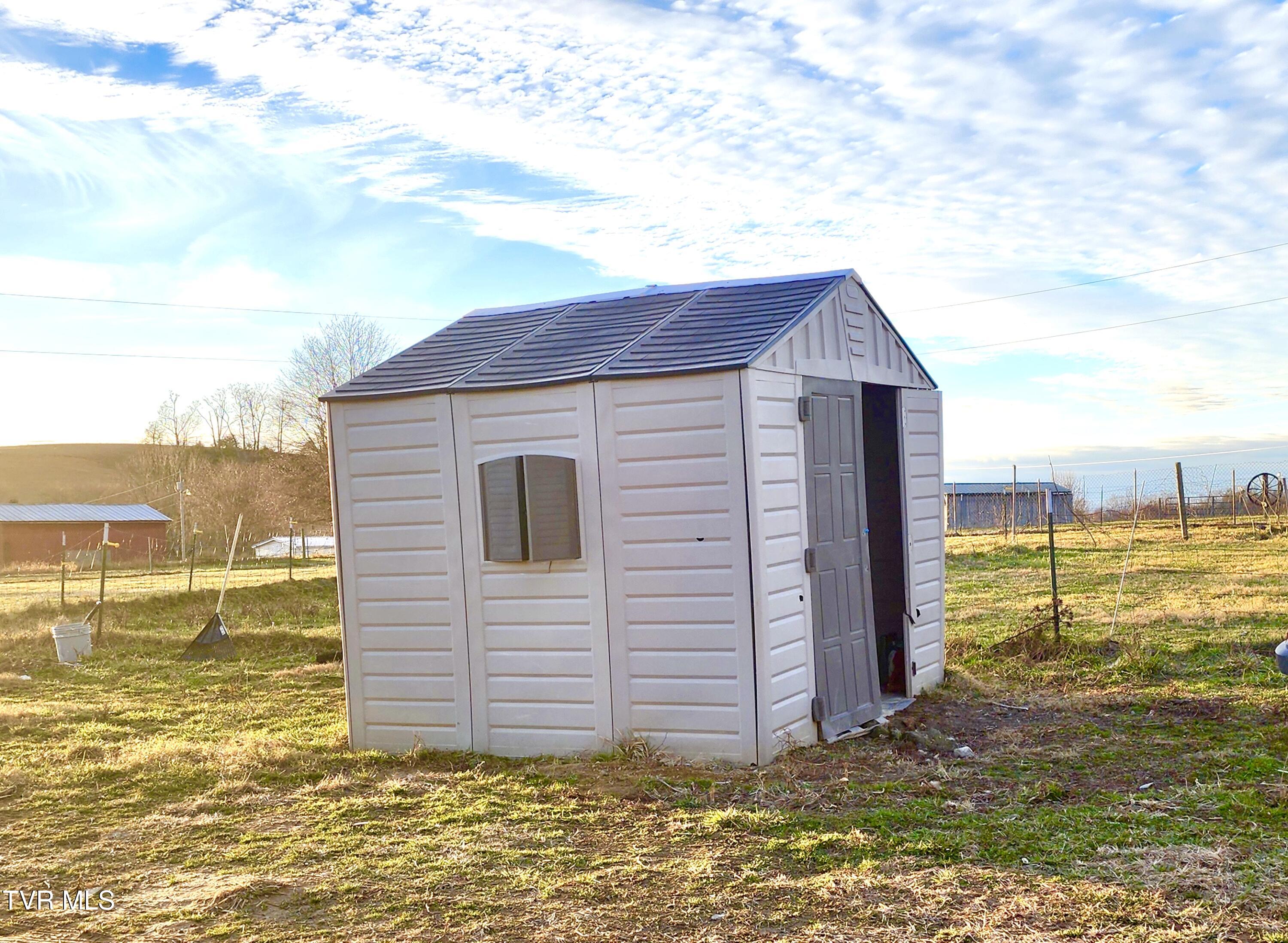 489 Bill West Road Limestone, TN 37681 - Photo 17 of 22 IMG_9535