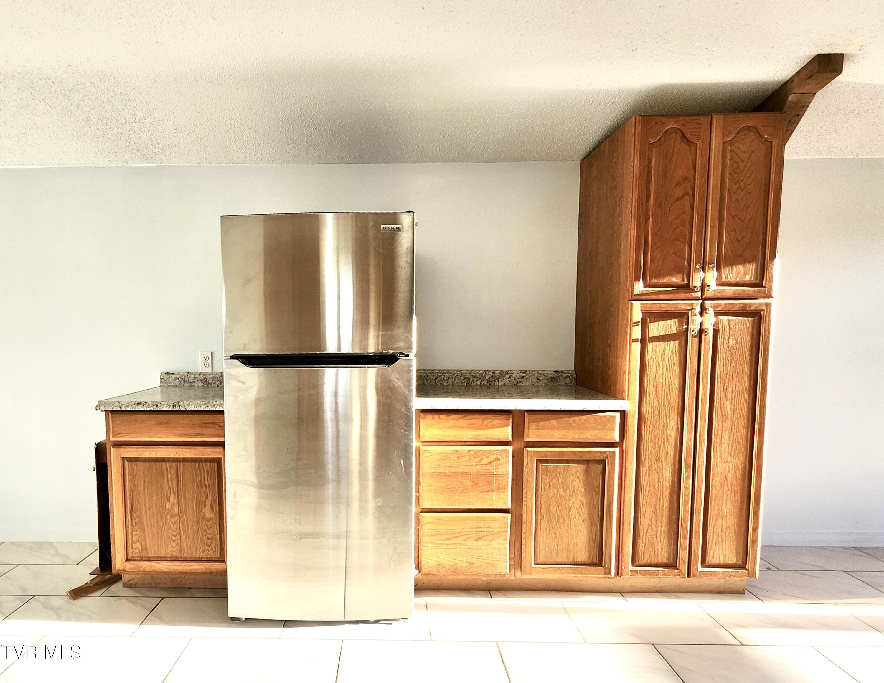 489 Bill West Road Limestone, TN 37681 - Photo 5 of 22 IMG_9529