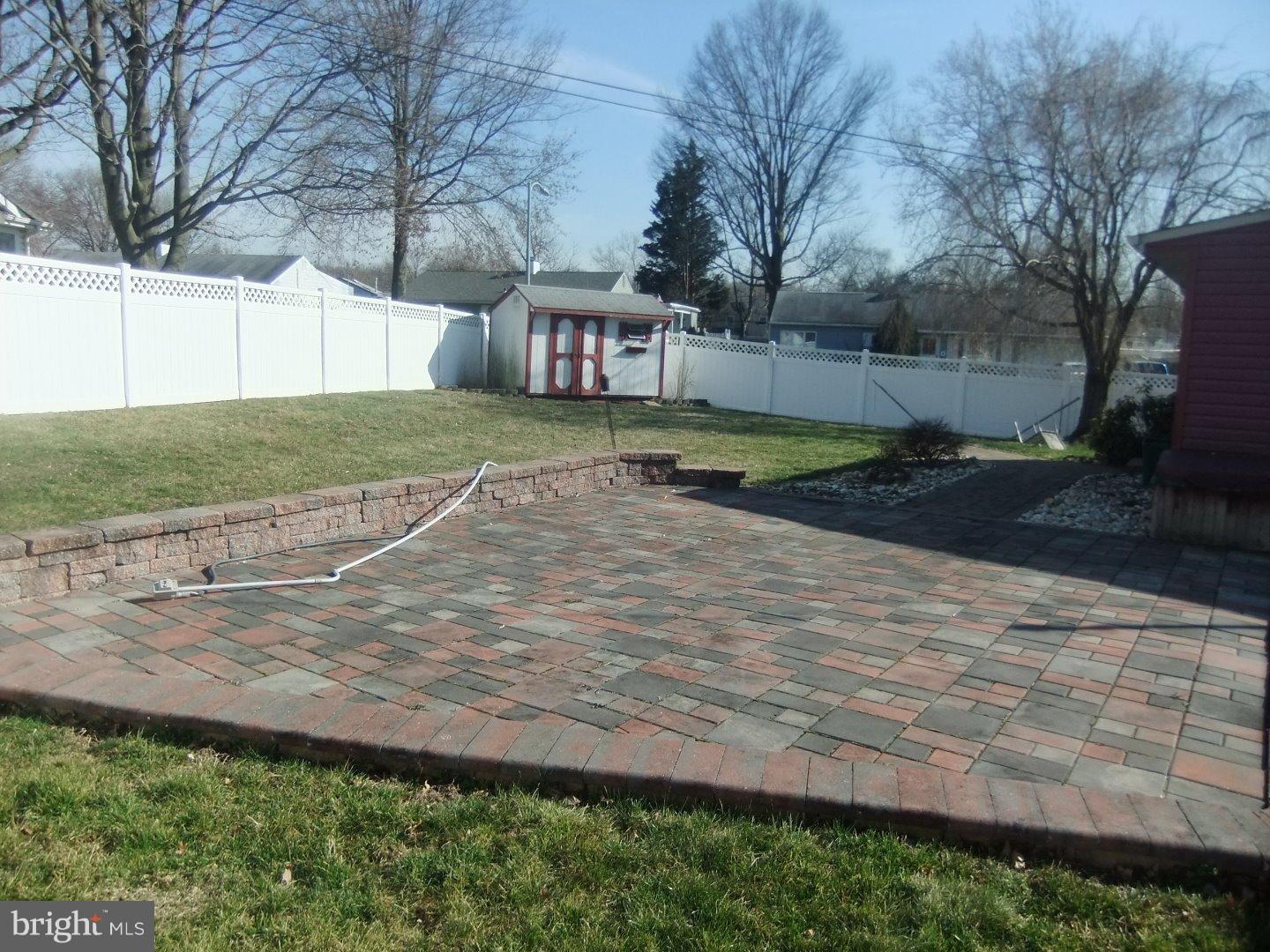251 Yorkshire Road Fairless Hills, PA 19030 - Photo 9 of 25 Gallery Image 9