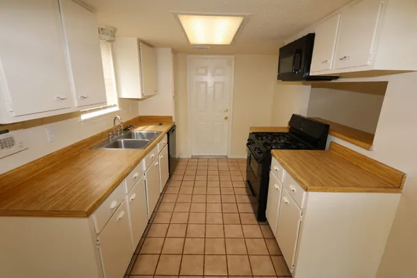 $1,650 | 2106 Marot Drive, Katy, TX 77493