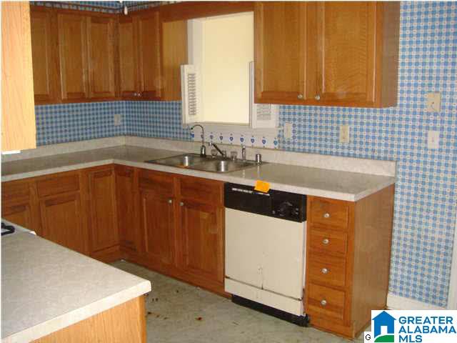 9764 McPherson Road Warrior, AL 35180 - Photo 10 of 19