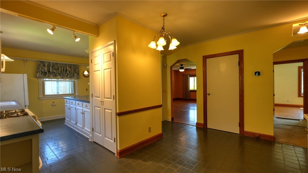 13591 East Pike Road Cambridge, OH 43725 - Photo 6 of 35 Gallery Image 6