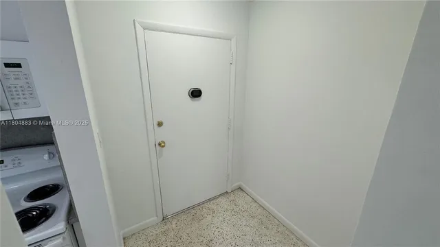 a view of utility room