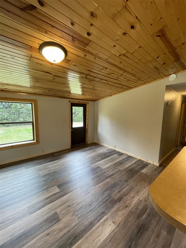20822 Cinder Road Interlochen, MI 49643 - Photo 20 of 59 1887333-19.JPG