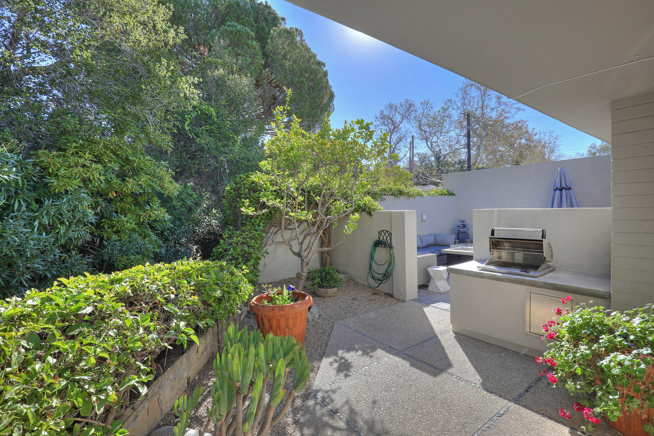 1524 East Valley Road Montecito, CA 93108 - Photo 14 of 20 additional patio area