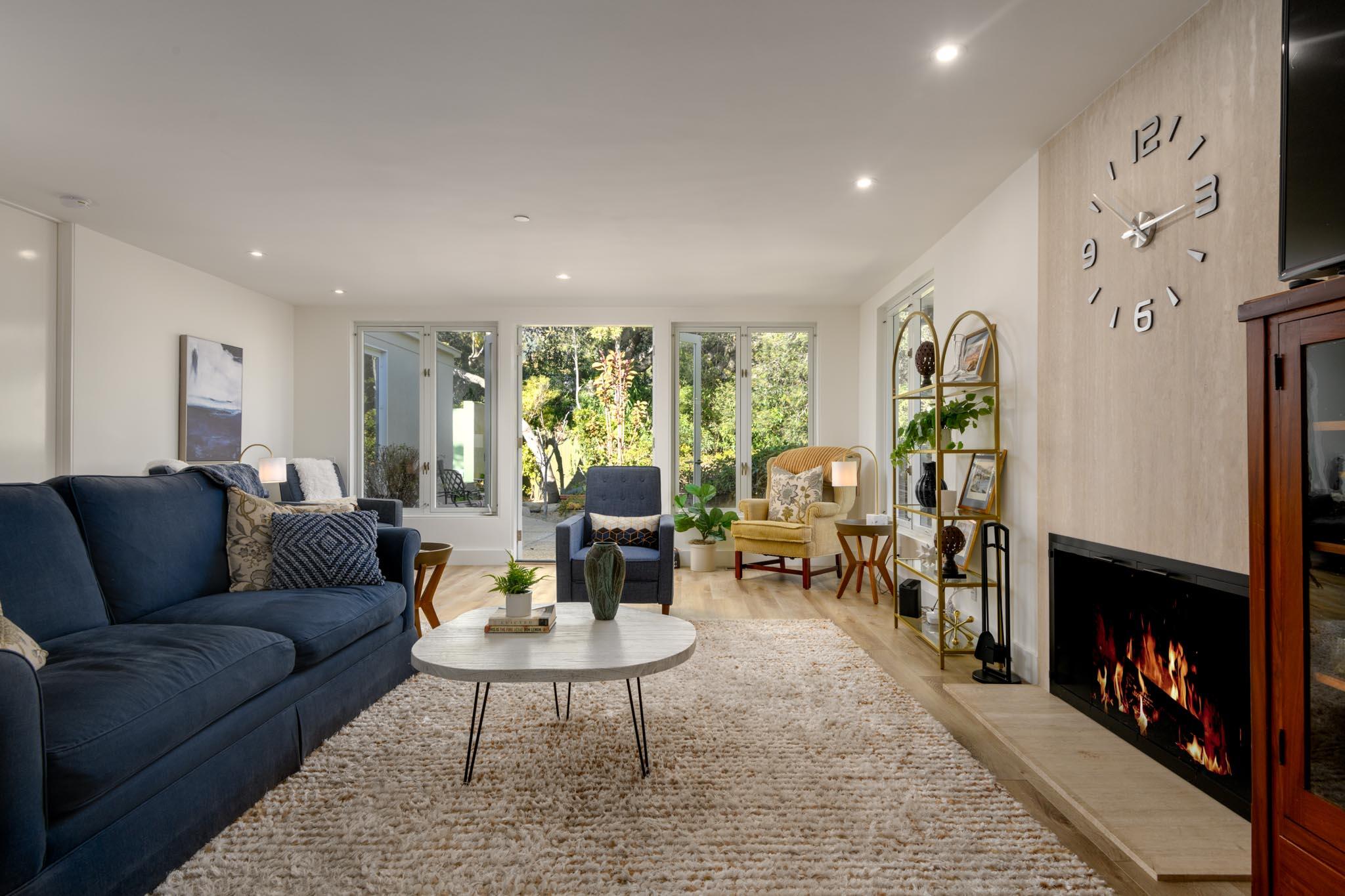1524 East Valley Road Montecito, CA 93108 - Photo 3 of 20 Living Room