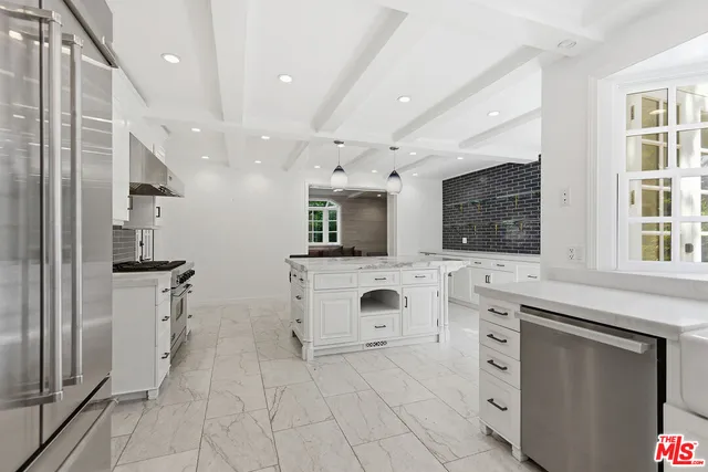 $30,000 | 9305 Hazen Drive, Beverly Hills, CA 90210