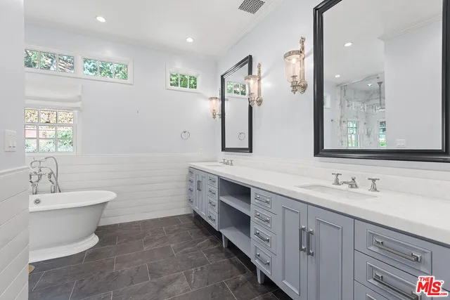 $30,000 | 9305 Hazen Drive, Beverly Hills, CA 90210