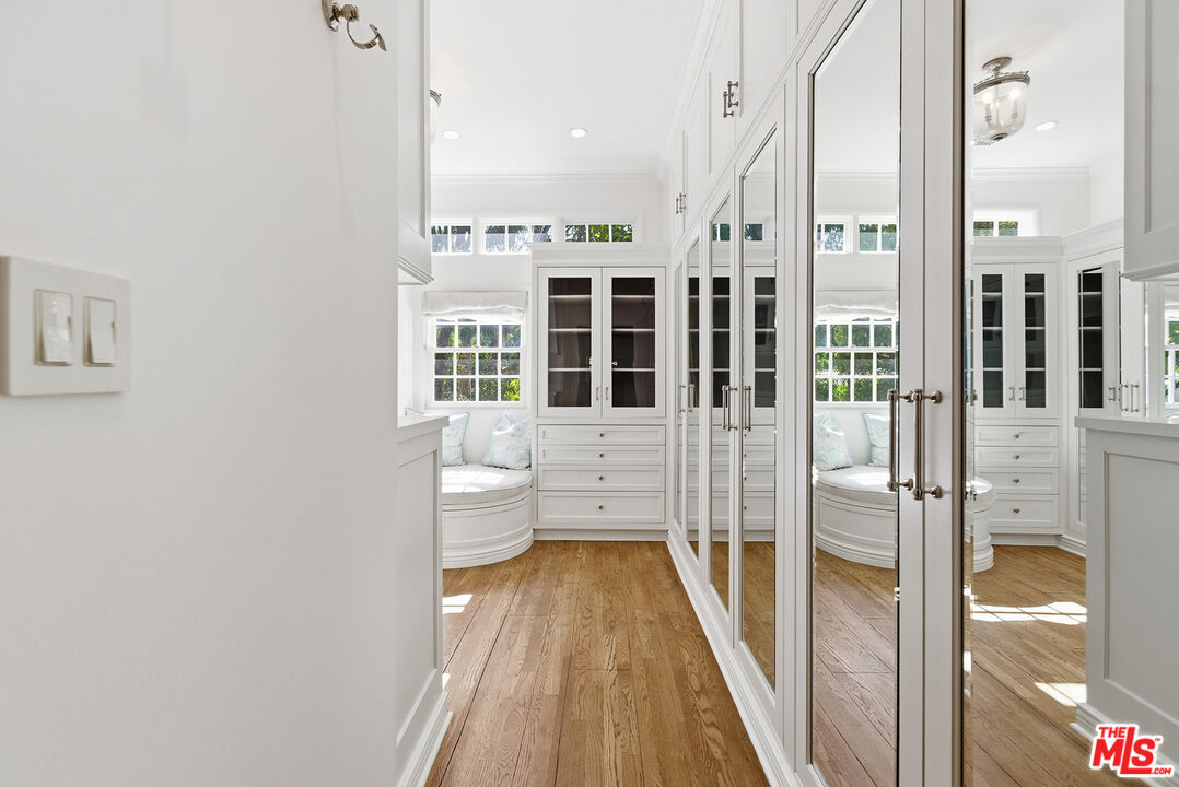 9305 Hazen Drive Beverly Hills, CA 90210 - Photo 45 of 59