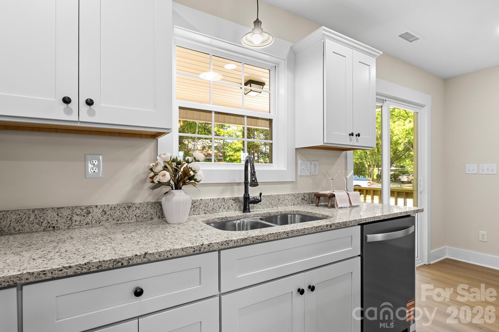 428 4th Street York, SC 29745 - Photo 6 of 32