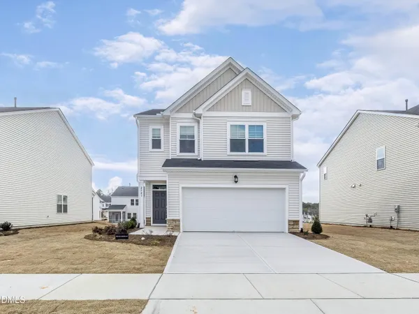 $2,350 | 2521 Salt River Lane, Raleigh, NC 27616
