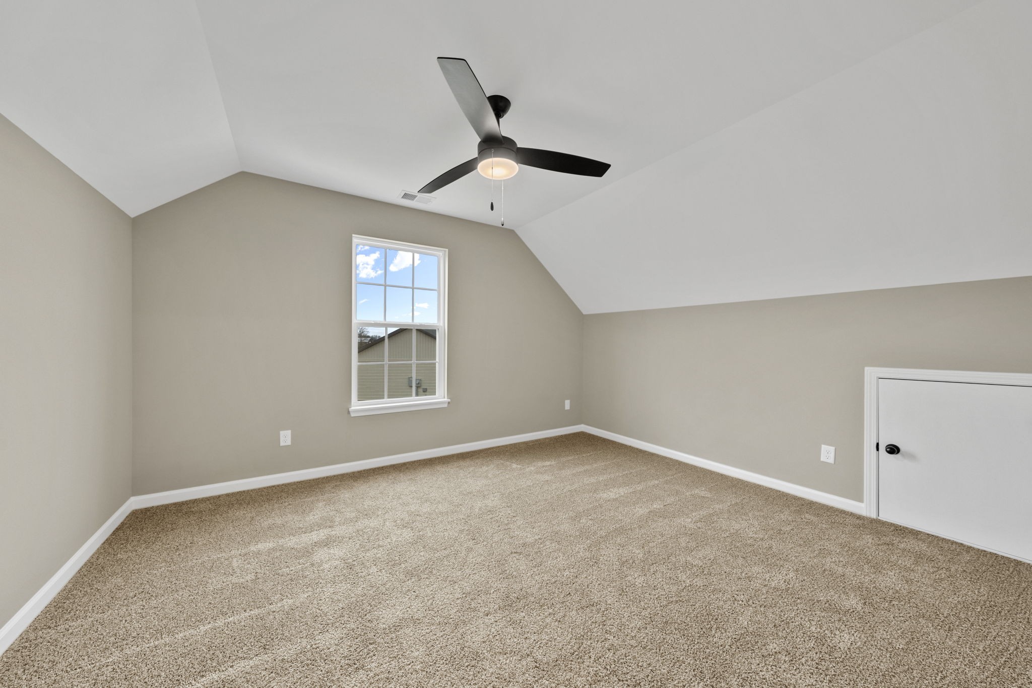 1105 Brook Court Franklin, KY 42134 - Photo 18 of 27 a view of an empty room with a window