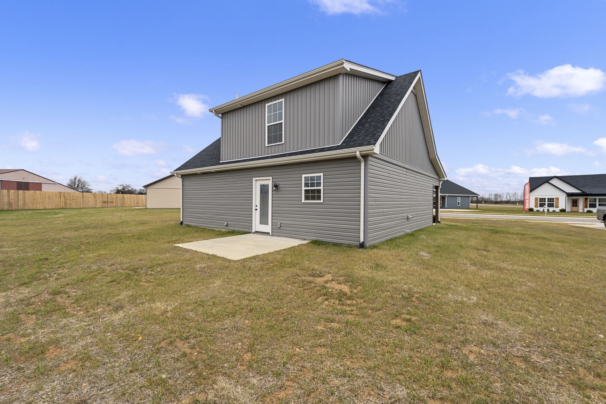 1105 Brook Court Franklin, KY 42134 - Photo 25 of 27 a view of a house with a yard