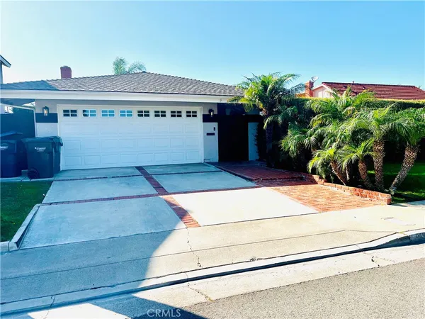 $5,500 | 21901 Summer Circle, Huntington Beach, CA 92646