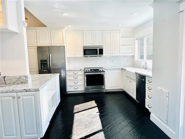 $5,500 | 21901 Summer Circle, Huntington Beach, CA 92646