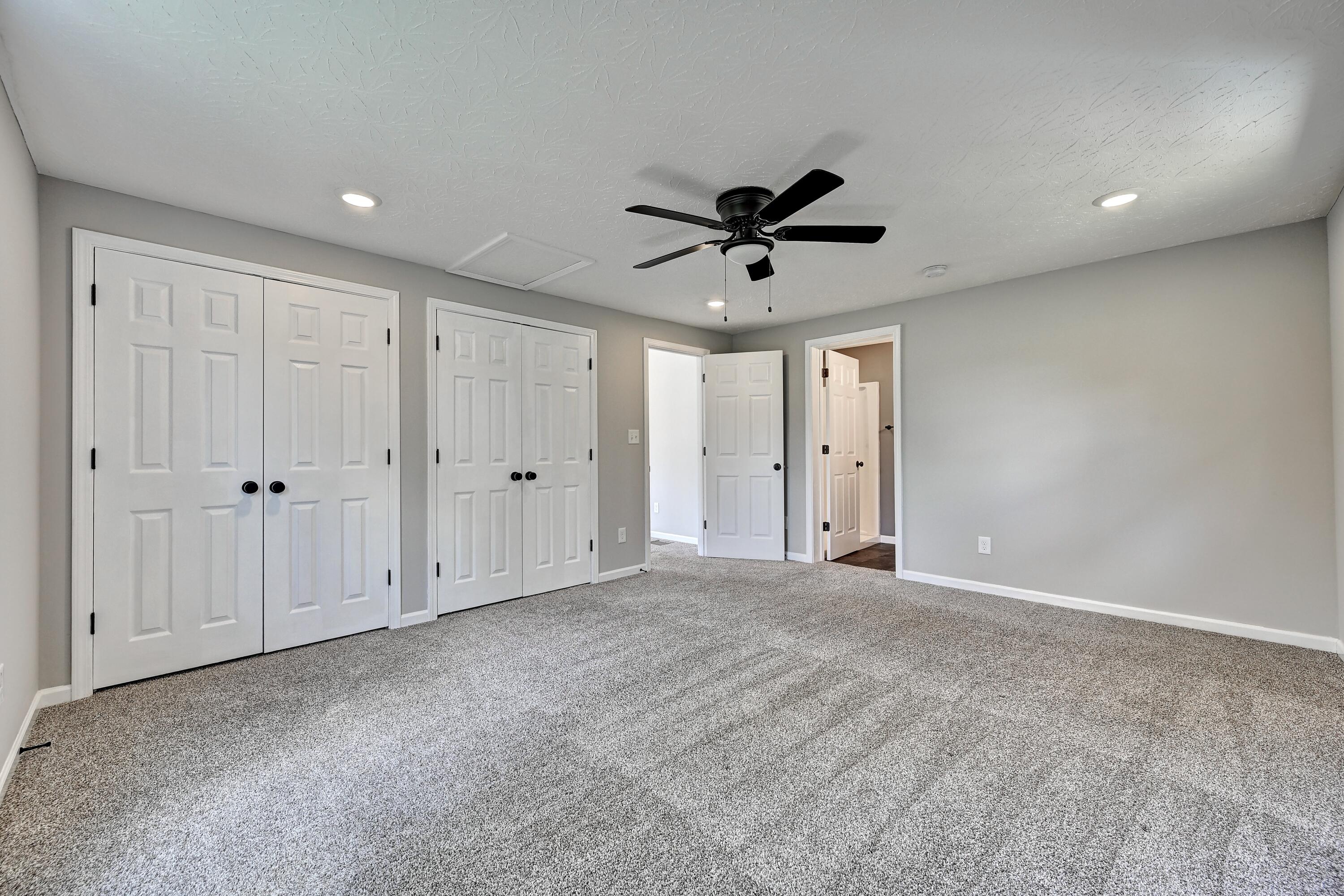 2942 Hathaway Road Union, KY 41091 - Photo 11 of 32 DSC_0841_2_3_4_5Interior01