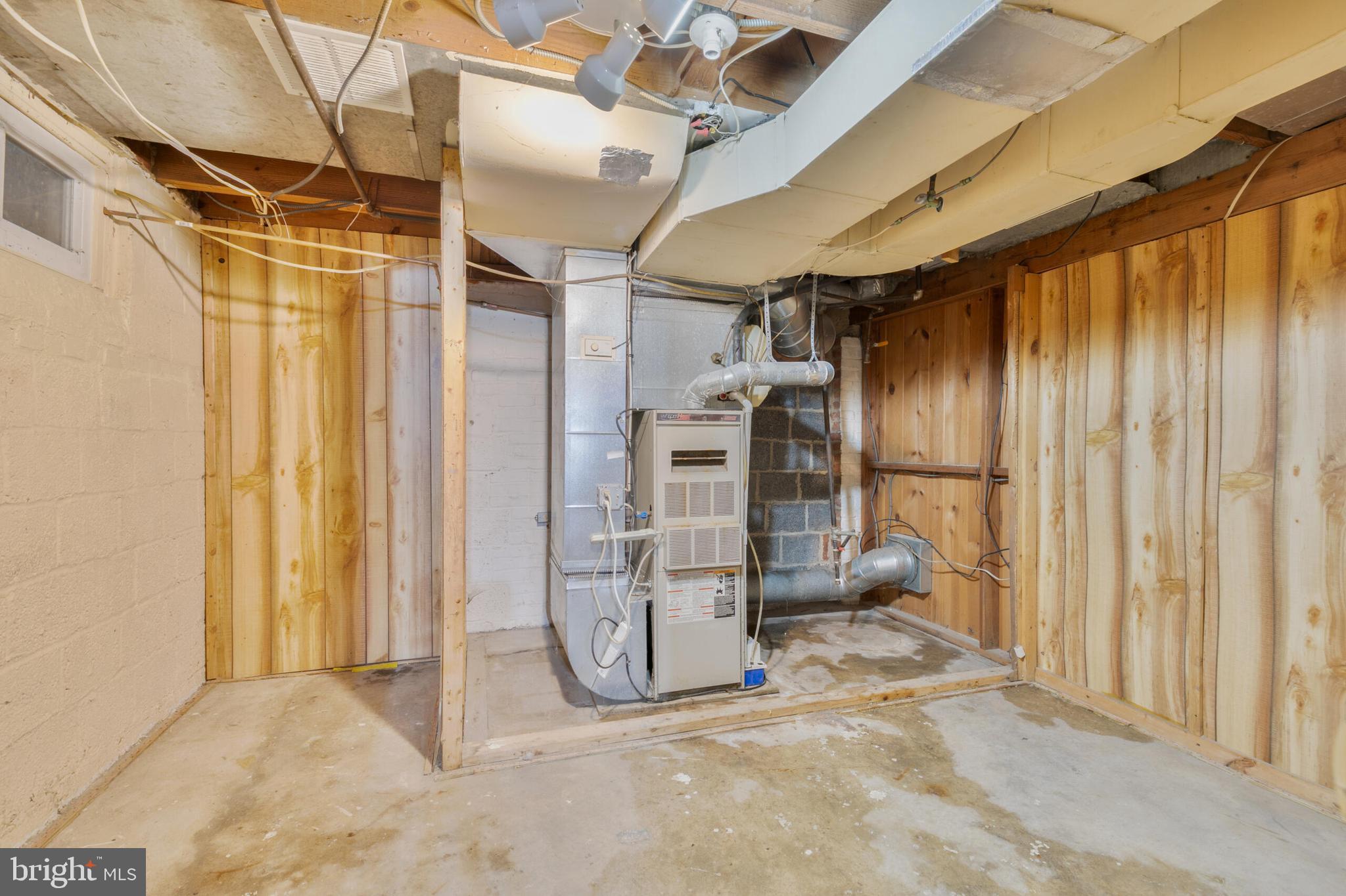 210 Northmoor Drive Silver Spring, MD 20901 - Photo 34 of 43 a view of an empty room