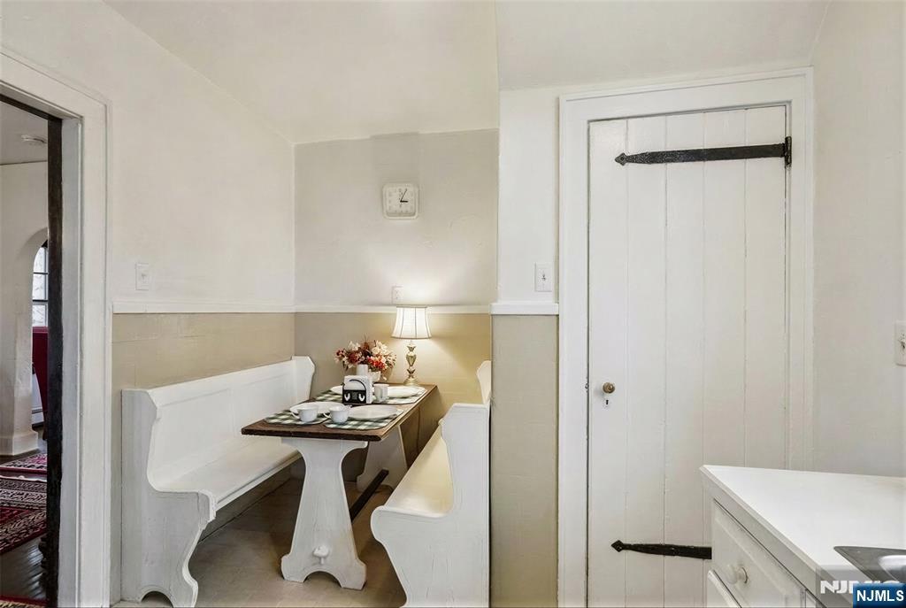 476 Alpine Terrace Ridgewood, NJ 07450 - Photo 11 of 23