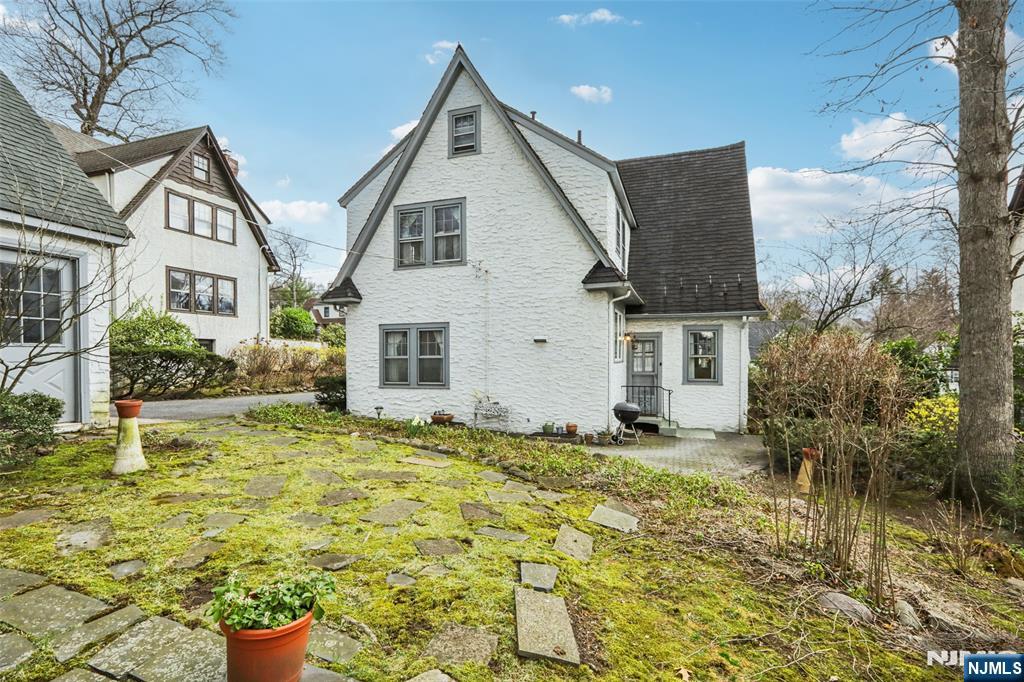 476 Alpine Terrace Ridgewood, NJ 07450 - Photo 19 of 23