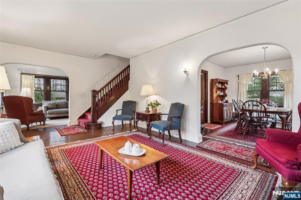 476 Alpine Terrace Ridgewood, NJ 07450 - Photo 5 of 23