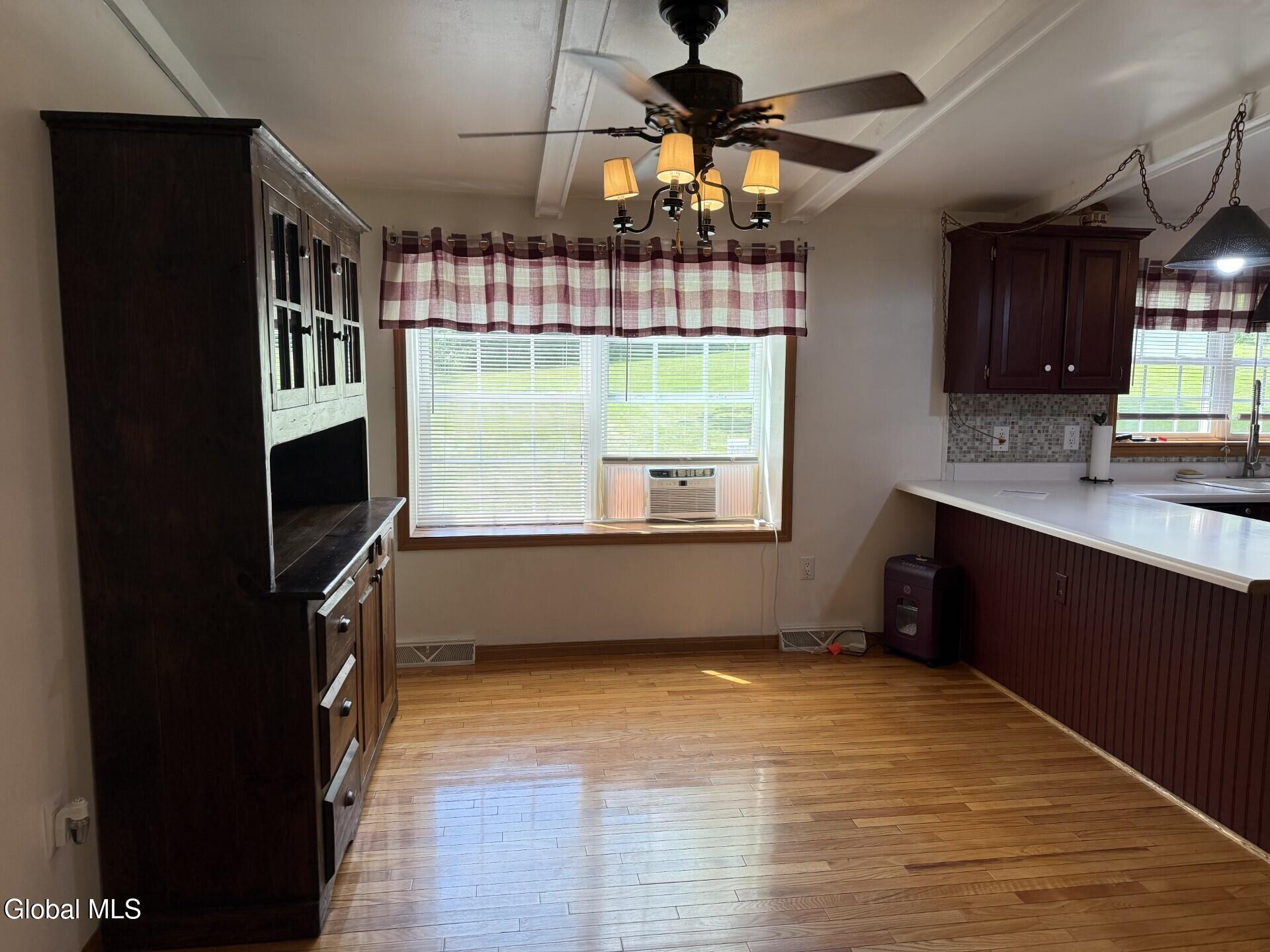 695 Dean Road Hudson Falls, NY 12839 - Photo 18 of 35 dining room2