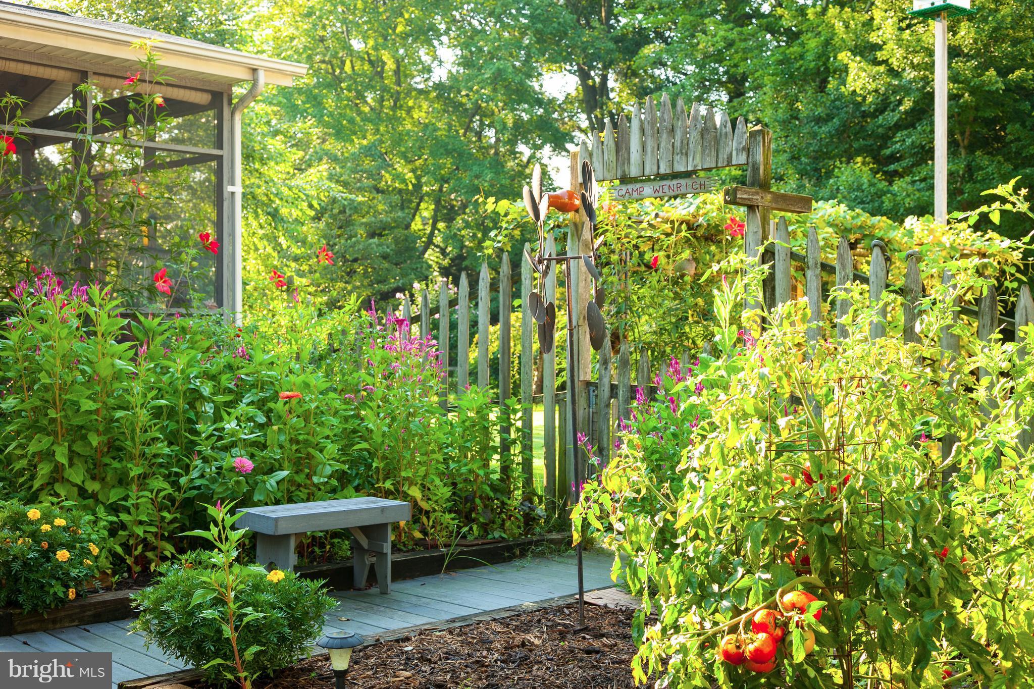 1135 River Bay Road Annapolis, MD 21409 - Photo 2 of 28 Gardens