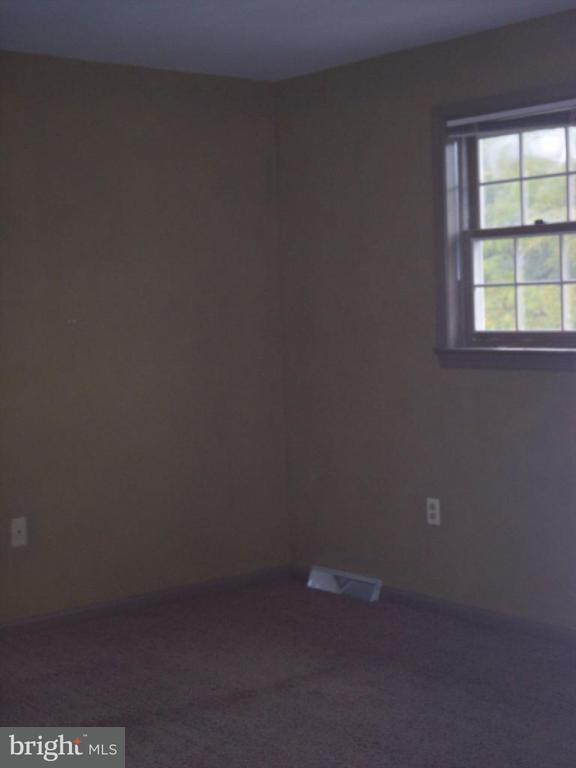 952 Spring Road Elizabethtown, PA 17022 - Photo 10 of 12