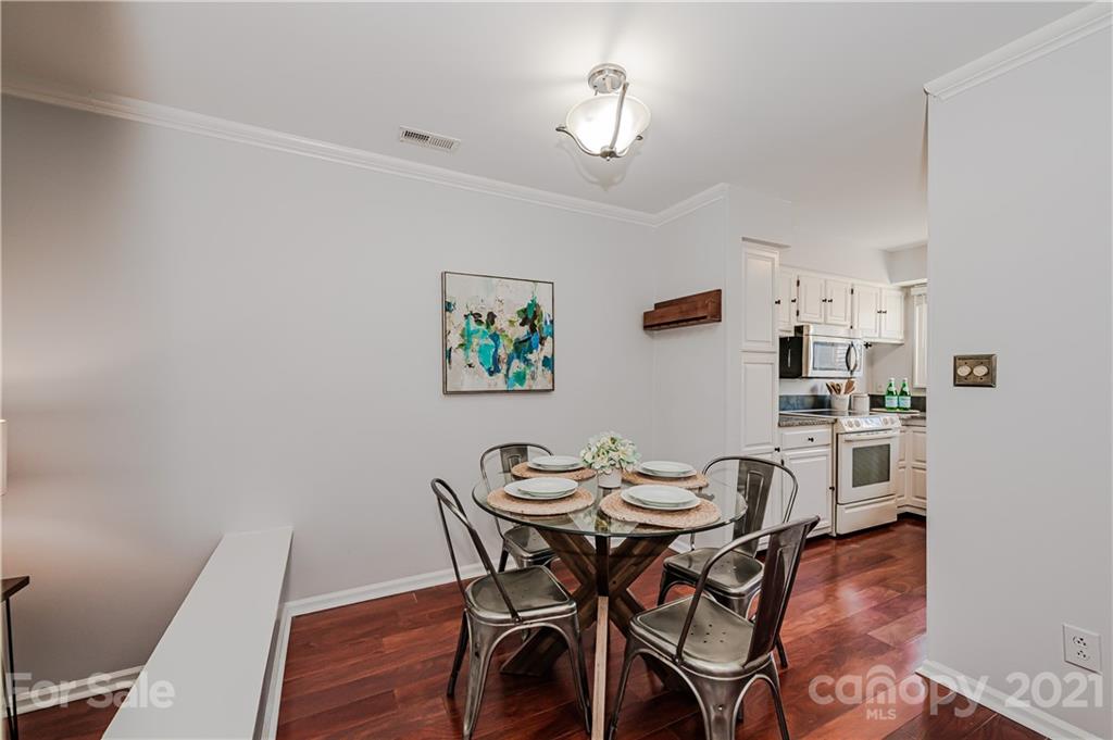 232 Queens Road, Unit 47 Charlotte, NC 28204 - Photo 6 of 19 Gallery Image 6