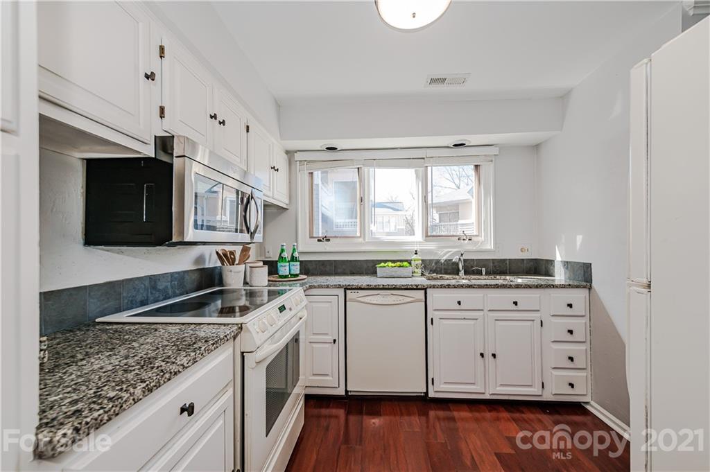 232 Queens Road, Unit 47 Charlotte, NC 28204 - Photo 8 of 19 Gallery Image 8
