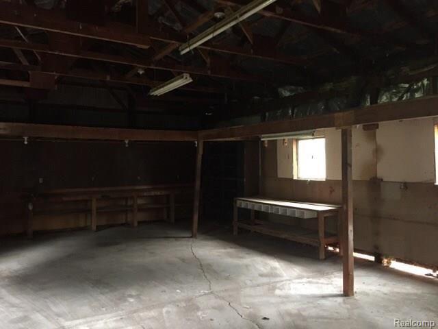 1092 West Hunters Creek Road Lapeer, MI 48446 - Photo 3 of 6 unflagged_019.jpg