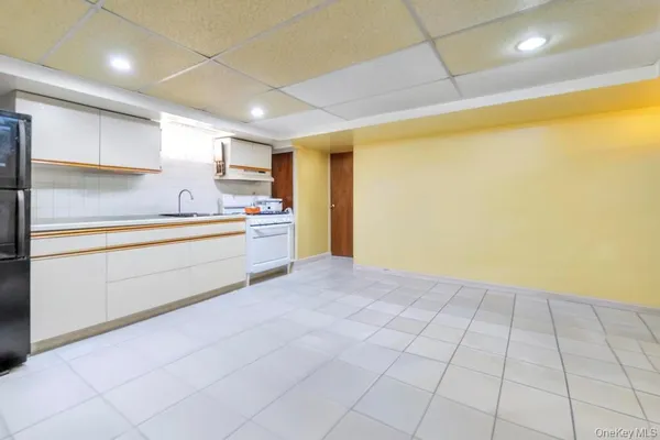 $1,565,000 | 84-20 Charlecote Ridge | Jamaica Estates