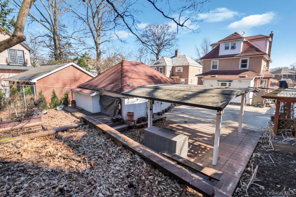 84-20 Charlecote Ridge Queens, NY 11432 - Photo 43 of 44