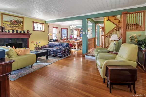 $1,565,000 | 84-20 Charlecote Ridge | Jamaica Estates