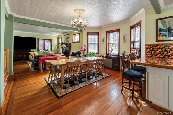 $1,565,000 | 84-20 Charlecote Ridge | Jamaica Estates