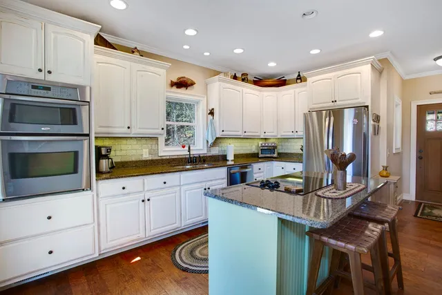 $522,500 | 105 Sharons Valley, Hayesville, NC 28904