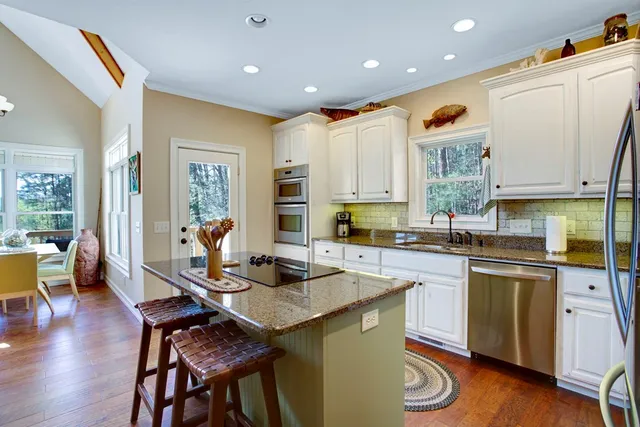 $522,500 | 105 Sharons Valley, Hayesville, NC 28904